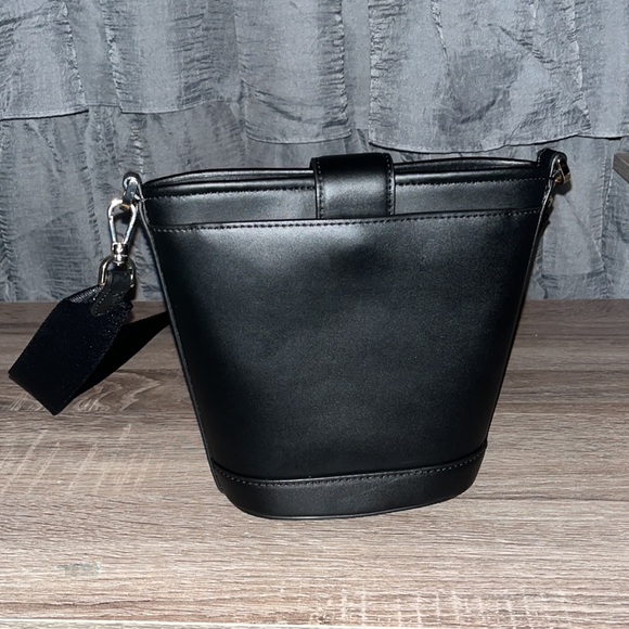 Kate Spade Crossbody - Picture 2 of 3